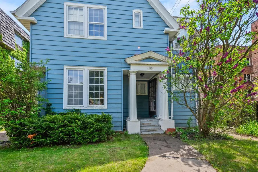 2219 E Belleview PLACE, Milwaukee, WI 53211 - #3