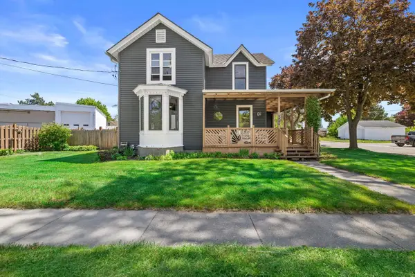 520 Freeman STREET, Genoa City, WI 53128