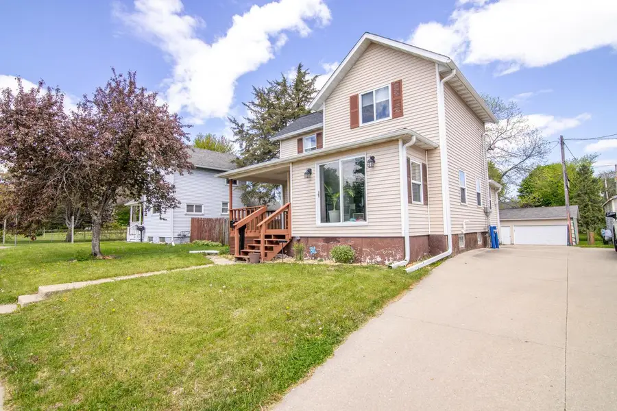 502 Park AVENUE, Beaver Dam, WI 53916 - #3