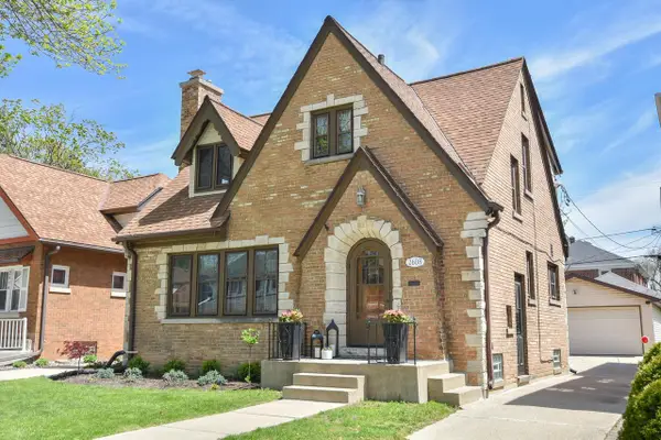 2608 71st STREET, Wauwatosa, WI 53213