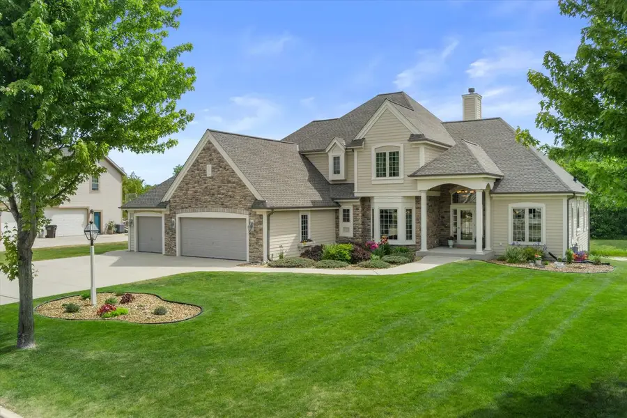 8234 S 43rd STREET, Franklin, WI 53132 - #3
