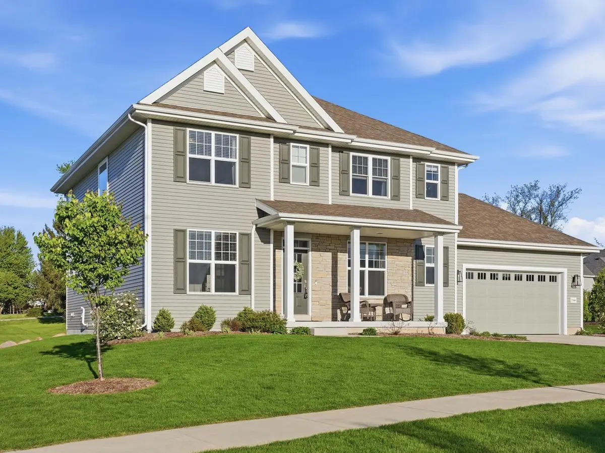 7464 S 50th STREET, Franklin, WI 53132 - #1