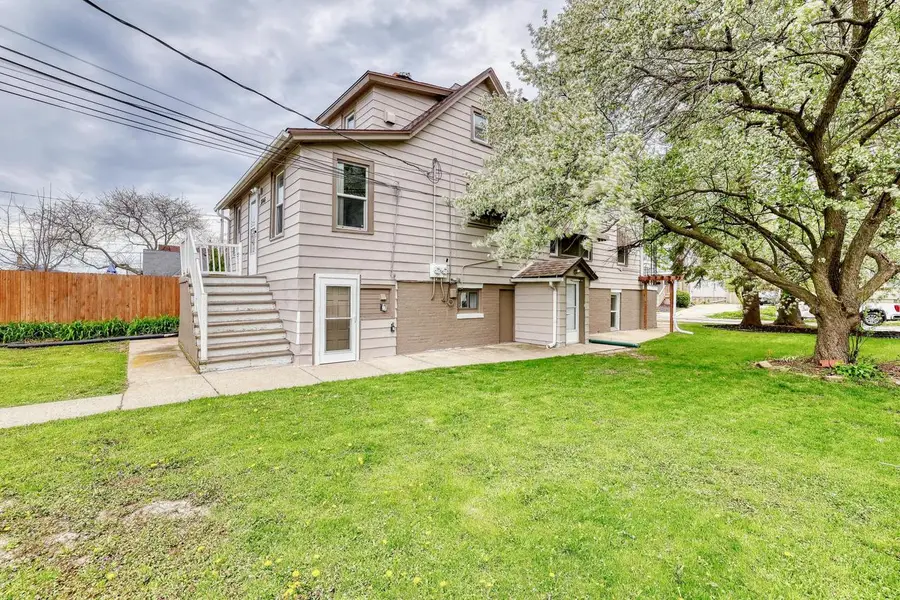 3846 E Pulaski AVENUE, Cudahy, WI 53110 - #2