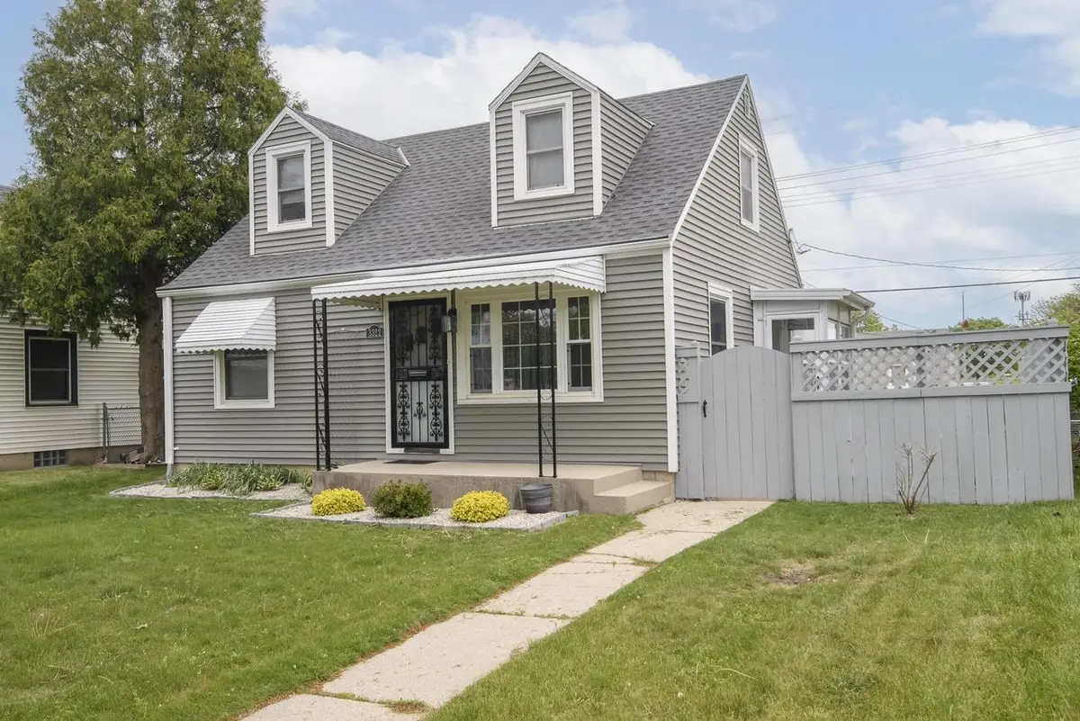 3322 N 77th STREET, Milwaukee, WI 53222 - #1