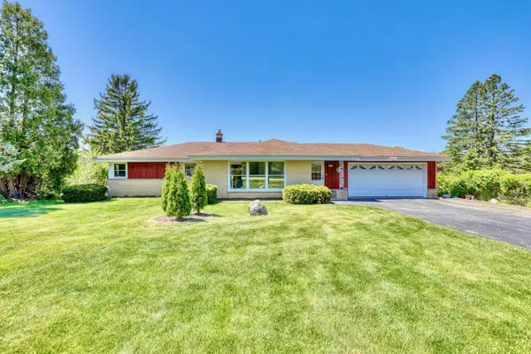 7371 49th STREET, Franklin, WI 53132