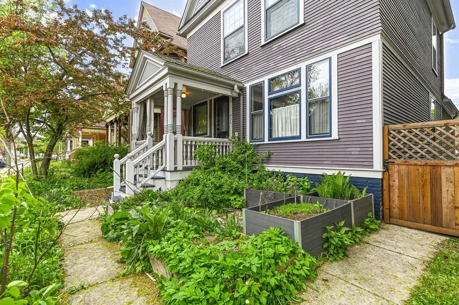 934 N 29th STREET, Milwaukee, WI 53208 - #3