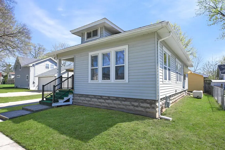 412 McDowell STREET, Delavan, WI 53115 - #2