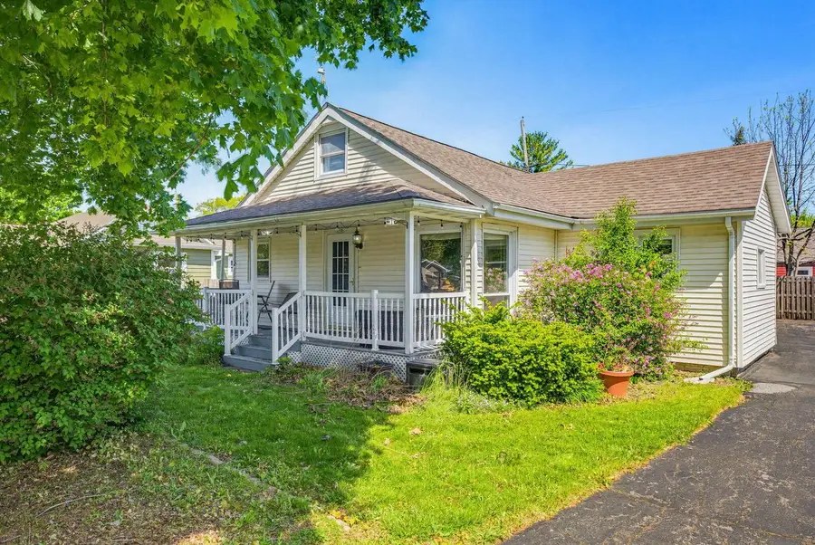110 E Wisconsin AVENUE, Silver Lake, WI 53170 - #2