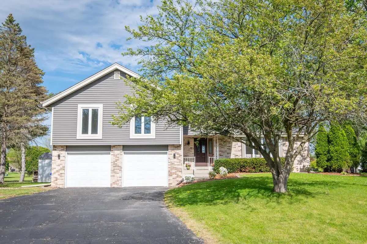 W356N5886 Meadow COURT, Oconomowoc, WI 53066 - #1