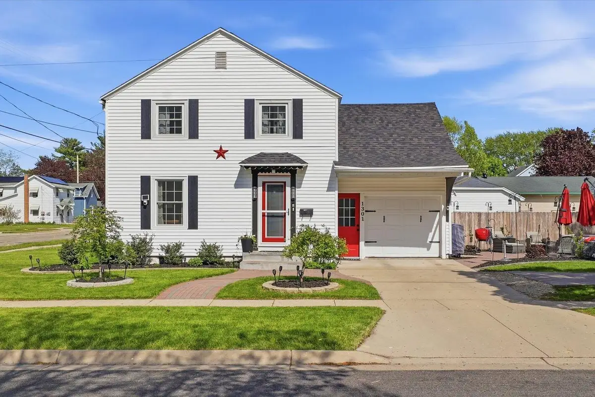 1301 Neenah STREET, Watertown, WI 53094 - #1