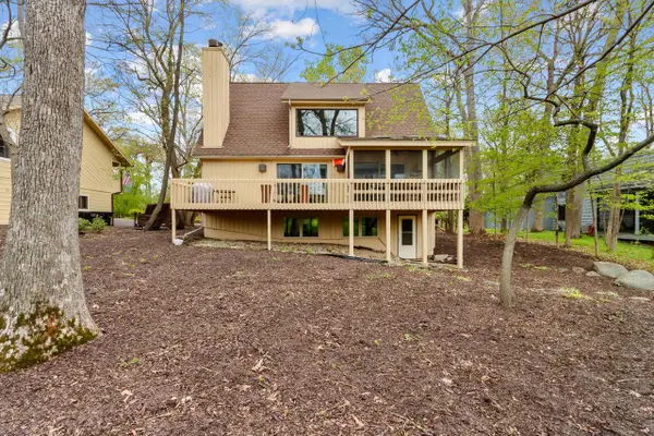 152 Saint Andrews TRAIL, Fontana, WI 53125