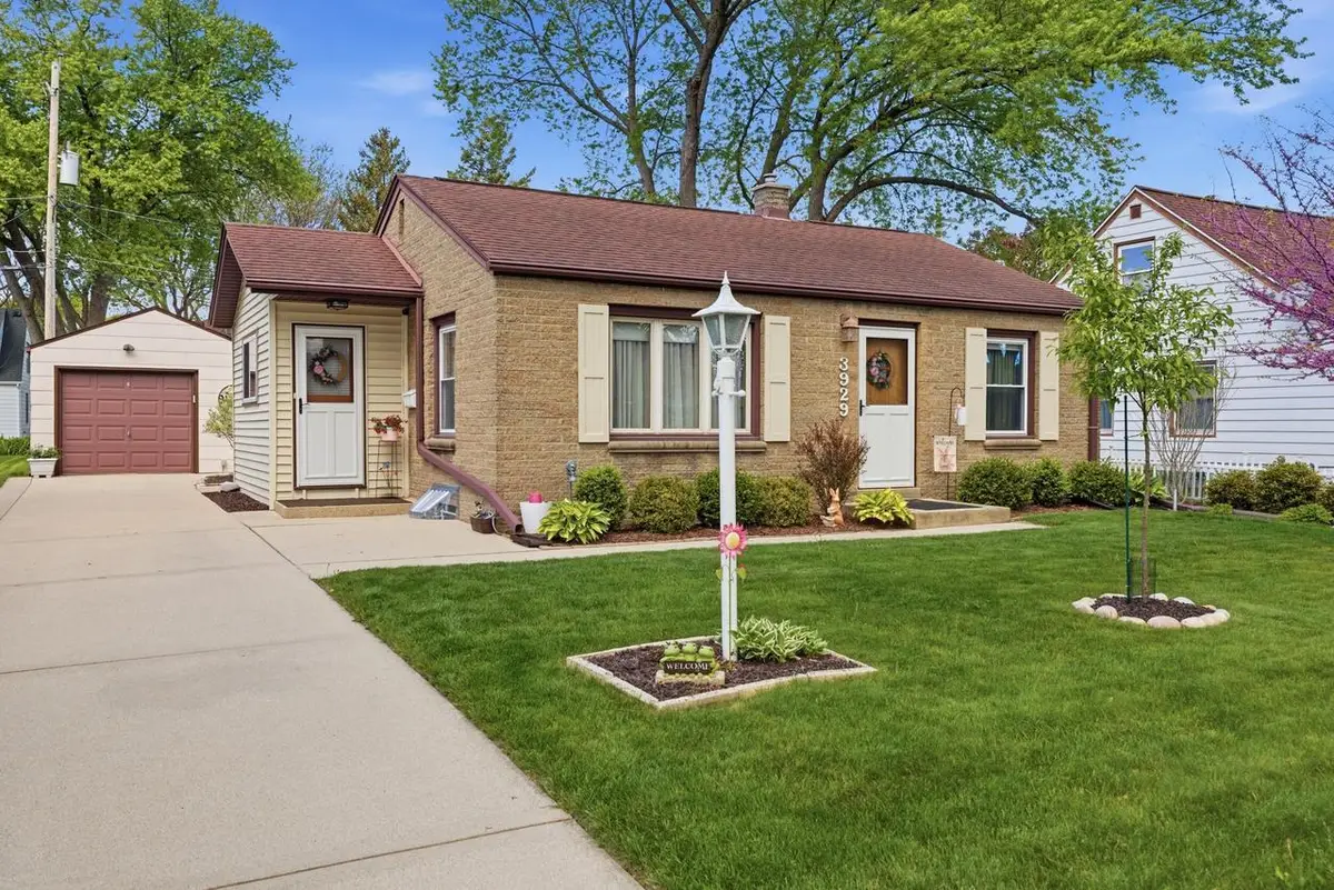 3929 S 56th STREET, Milwaukee, WI 53220 - #1