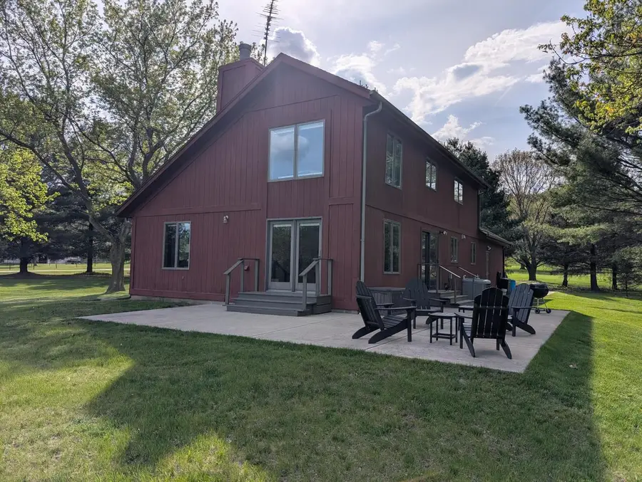 S48W34444 Rue Chantilly, Dousman, WI 53118 - #3