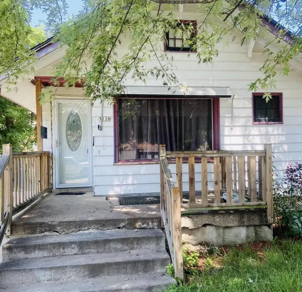 5120 W Courtland AVENUE, Milwaukee, WI 53218