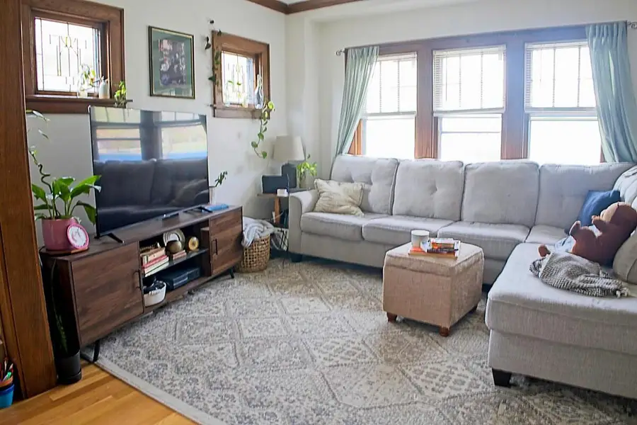 5526 W Wells STREET, Milwaukee, WI 53208 - #3