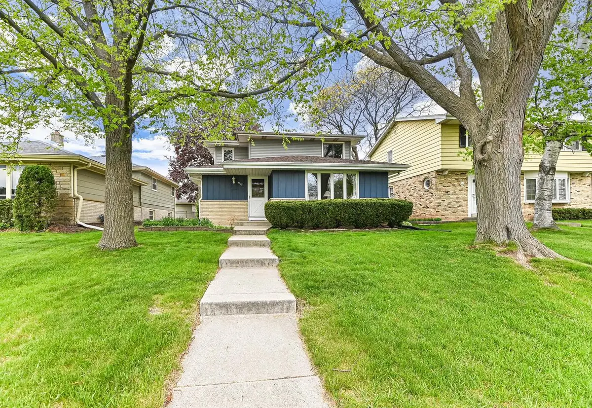 4327 99th STREET, Wauwatosa, WI 53222 - #1