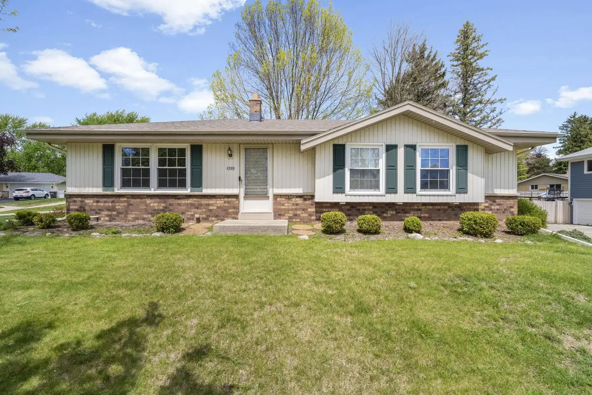 1520 Riverdale DRIVE, Oconomowoc, WI 53066 - #1