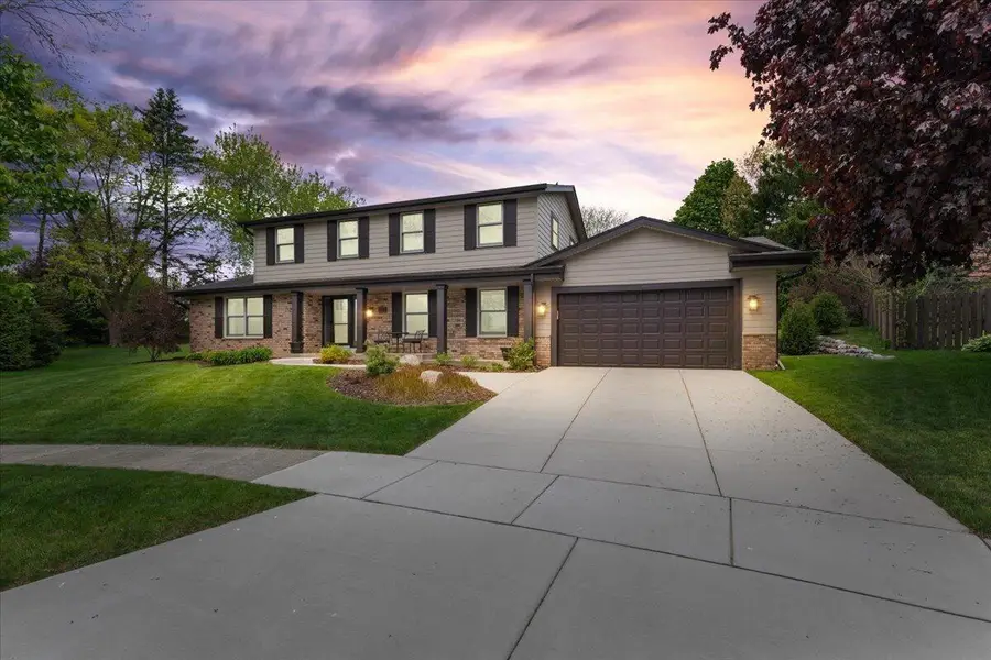800 Sweetbriar COURT, Waukesha, WI 53186 - #2
