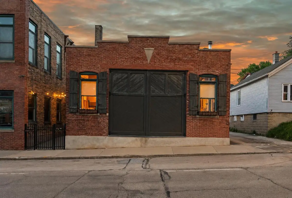 314 E Lincoln AVENUE #11, Milwaukee, WI 53207 - #1