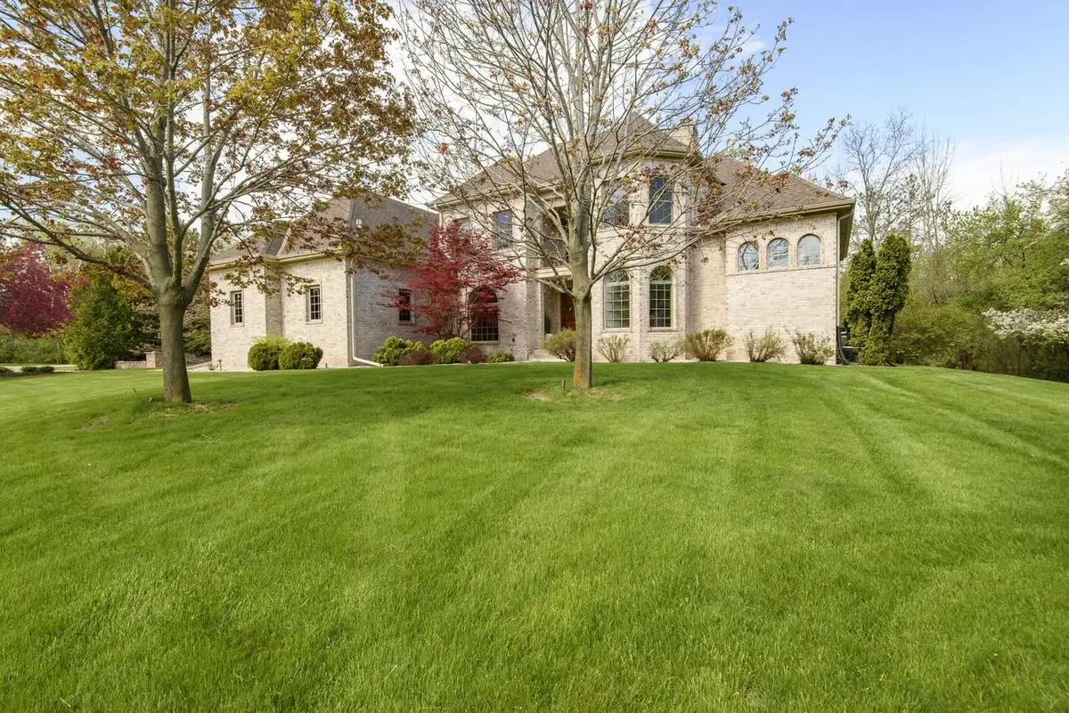 10935 Oriole LANE, Mequon, WI 53092 - #1