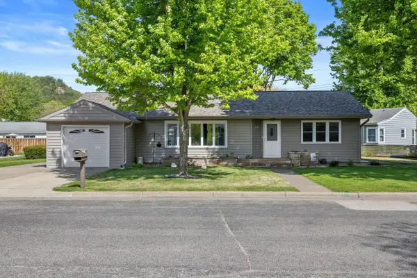 2247 Sisson DRIVE, La Crosse, WI 54601