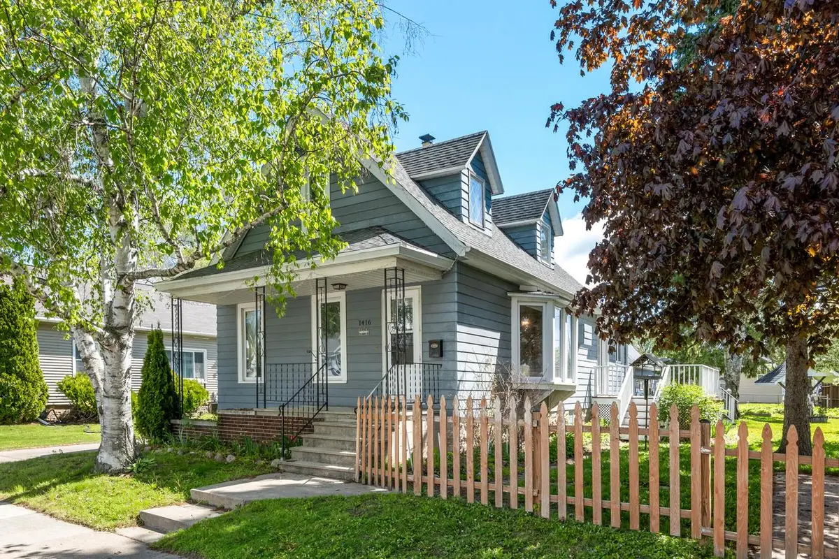 1416 Cedar STREET, Oshkosh, WI 54901 - #1