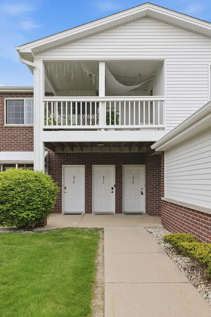 2775 11th PLACE #812, Kenosha, WI 53140 - #2