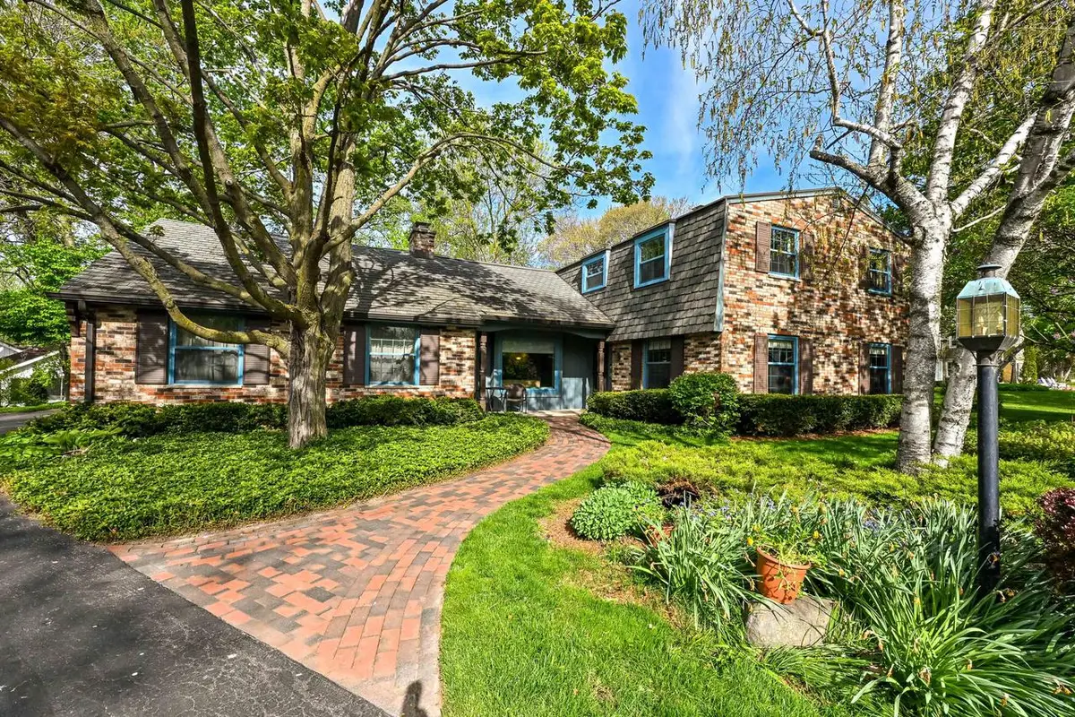 805 Lone Tree ROAD, Elm Grove, WI 53122 - #1