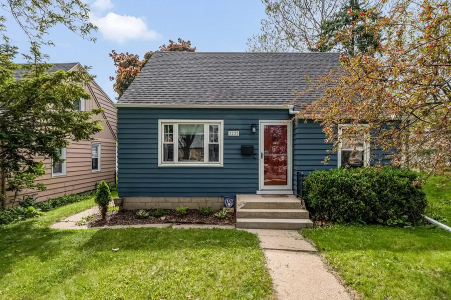 3235 N 77th STREET, Milwaukee, WI 53222 - #2