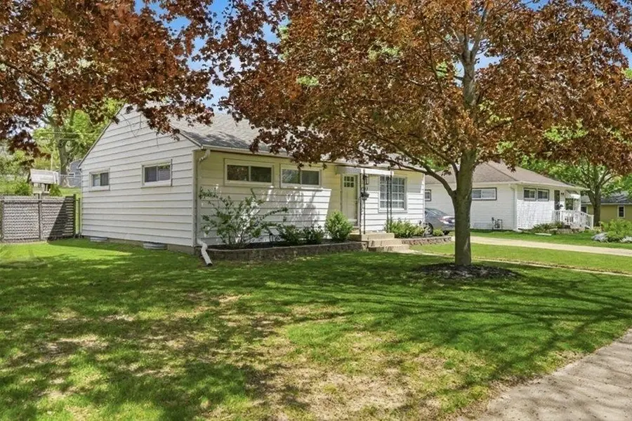 1517 N Bel Ayr DRIVE, Waukesha, WI 53188 - #3