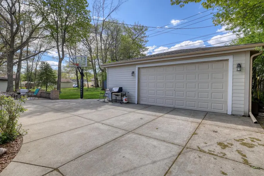 4420 S 37th STREET, Greenfield, WI 53221 - #2