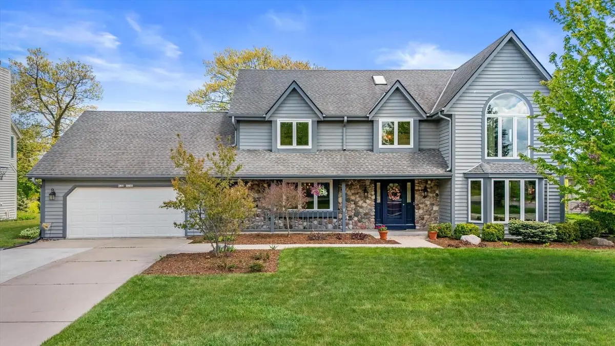 W168N5140 Stonefield ROAD, Menomonee Falls, WI 53051 - #1