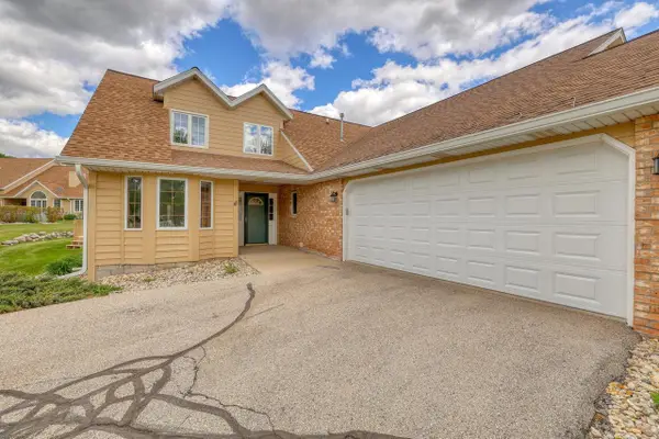940 Spyglass HILL, Waterford, WI 53185