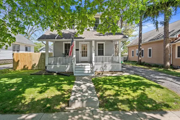 939 N Greenfield AVENUE, Waukesha, WI 53186