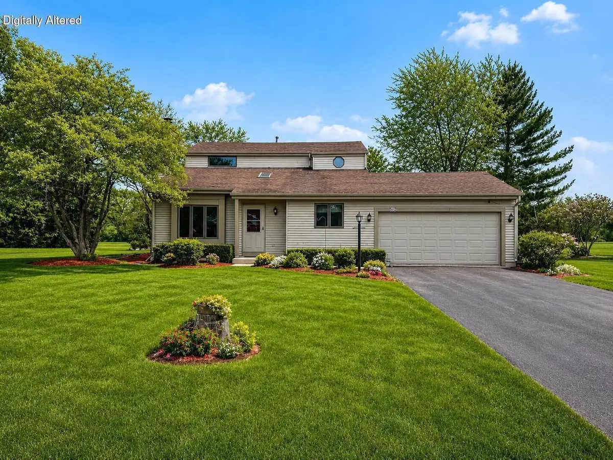 W354N5766 Lisbon ROAD, Oconomowoc, WI 53066 - #1