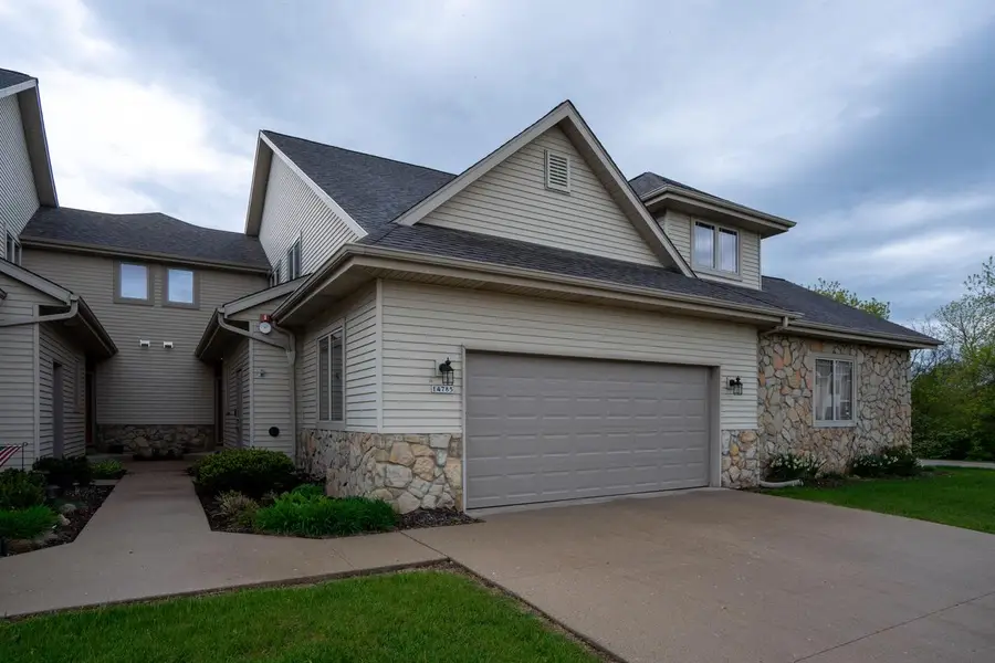 14785 W Wilbur DRIVE, New Berlin, WI 53151 - #3