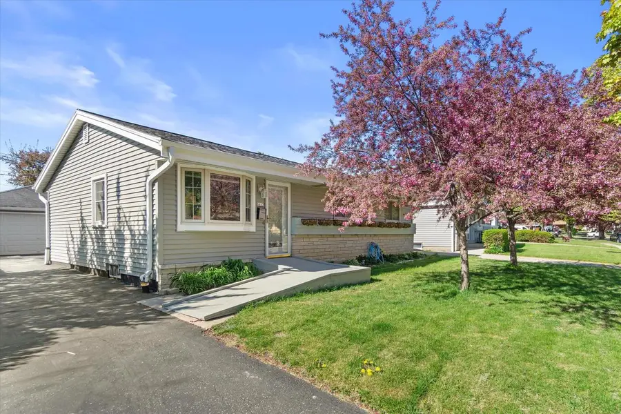 8613 Ohio AVENUE, Milwaukee, WI 53227 - #2