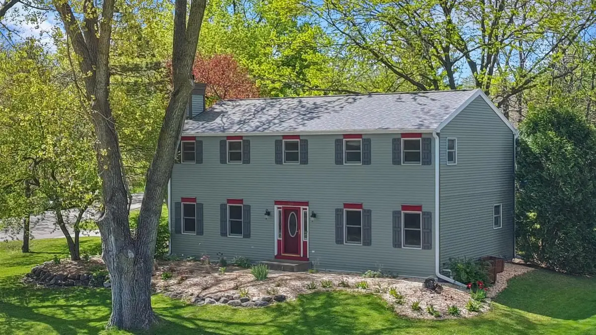 235 Evergreen LANE, Twin Lakes, WI 53181 - #1