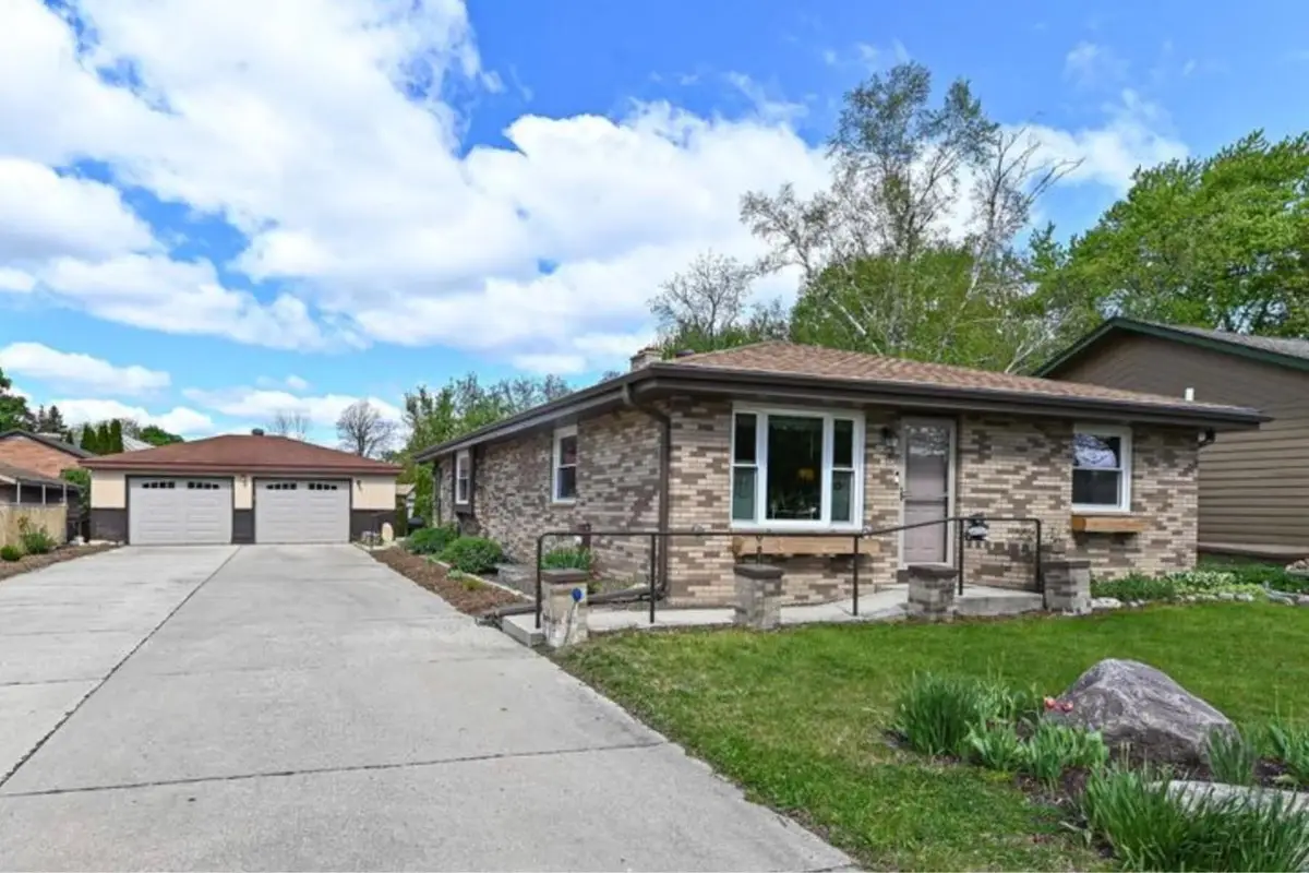 4265 S 68th STREET, Greenfield, WI 53220 - #1