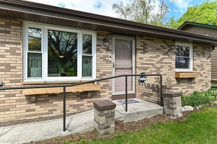 4265 S 68th STREET, Greenfield, WI 53220 - #3
