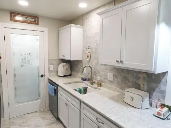 151 N University DRIVE #126, West Bend, WI 53095