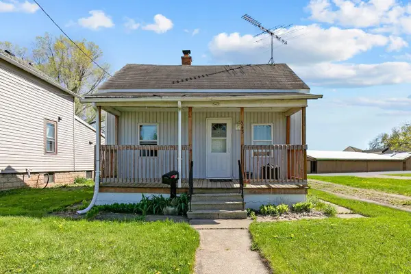 543 W 4th AVENUE, Oshkosh, WI 54902