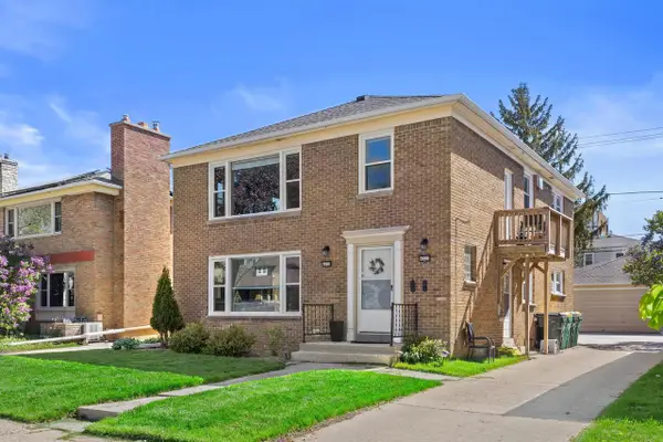 4022 N Newhall STREET #4024, Shorewood, WI 53211