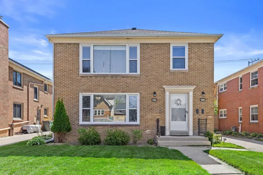 4022 N Newhall STREET #4024, Shorewood, WI 53211 - #2