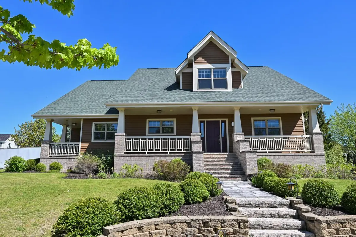 304 Nautica DRIVE, Port Washington, WI 53074 - #1