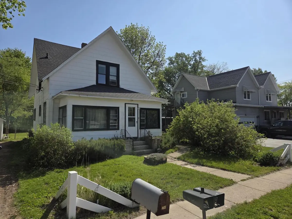 318 Madison STREET, Walworth, WI 53184 - #1