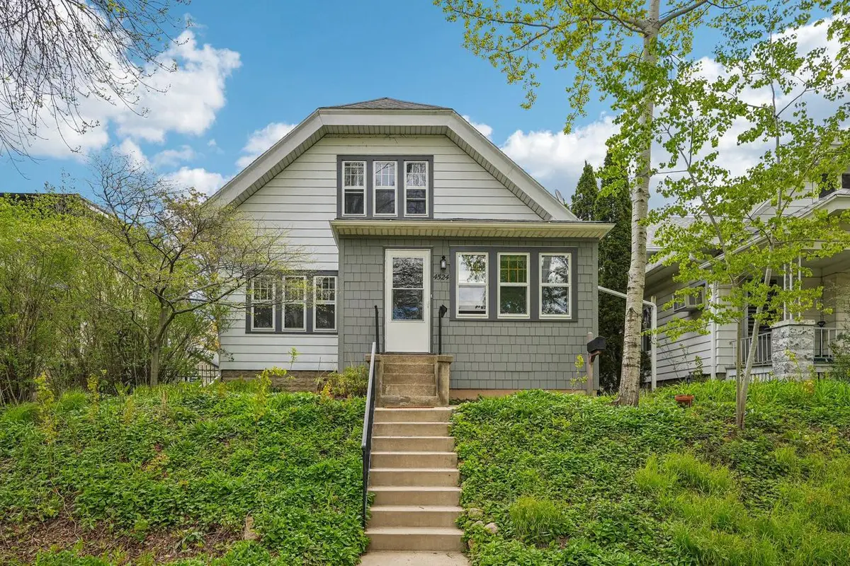 4524 N Larkin STREET, Shorewood, WI 53211 - #1