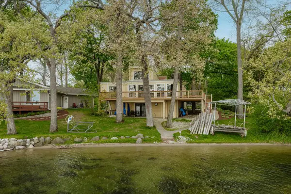 N9238 South Shore DRIVE, East Troy, WI 53120
