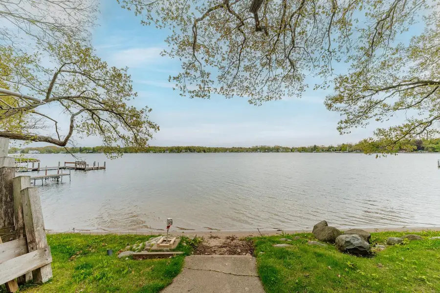 N9238 South Shore DRIVE, East Troy, WI 53120 - #2