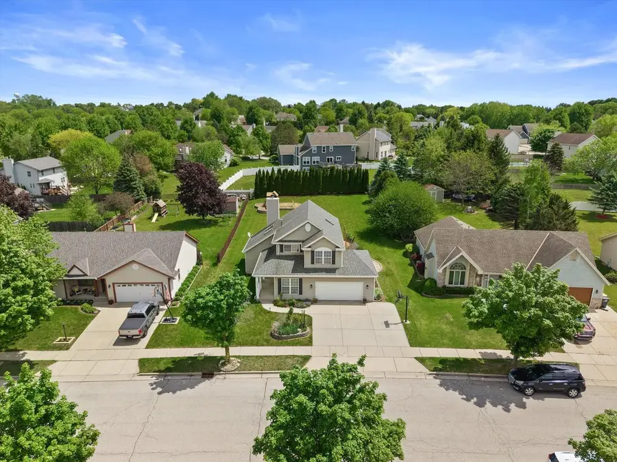 2313 Kestrel LANE, Waukesha, WI 53189 - #3
